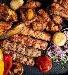 Ассорти шашлыков (Крылья, свинина, курица, картофель, люля, свиные рёбра) 1500 гр